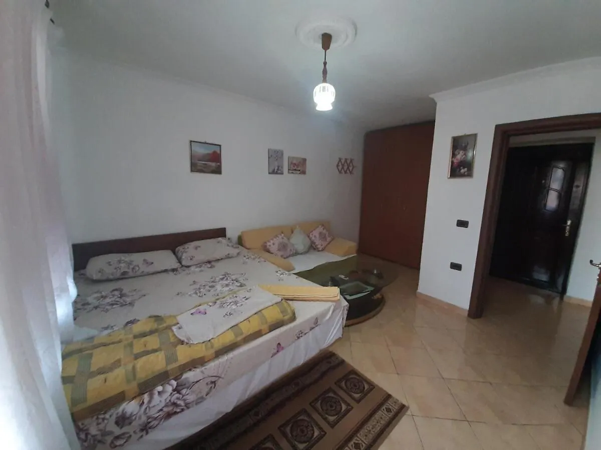 Genti Apartament 75 Tirana Apartment